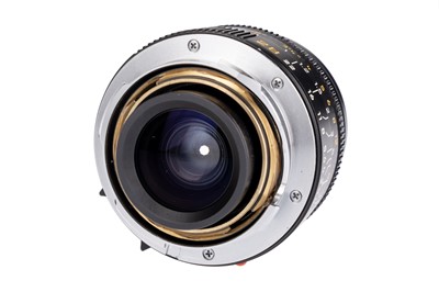 Lot 52 - A Leitz Elmarit-M f/2.8 28mm Lens