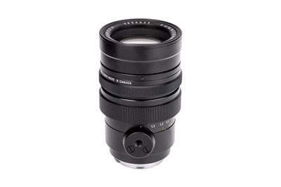 Lot 63 - A Leitz Summicron f/2 90mm Lens