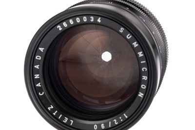 Lot 63 - A Leitz Summicron f/2 90mm Lens