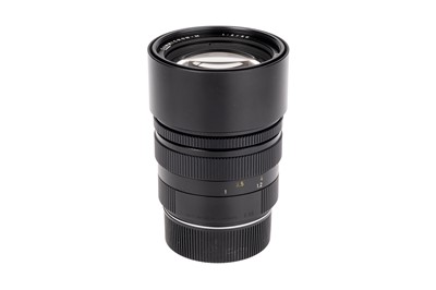 Lot 64 - A Leitz Summicron-M f/2 90mm Lens