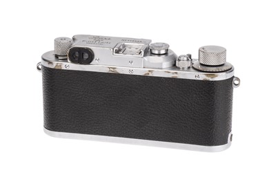 Lot 12 - A Leica IIIb "N-L' Rangefinder Camera Outfit