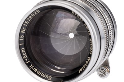 Lot 26 - A Leitz Summarit f/1.5 50mm Lens