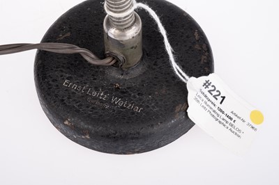 Lot 94 - A Leica BELOS Illuminating Lamp