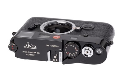 Lot 43 - A Leica M6 TTL 0.72 'Millennium' Rangefinder Camera Body