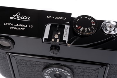 Lot 43 - A Leica M6 TTL 0.72 'Millennium' Rangefinder Camera Body