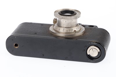 Lot 4 - A Leica II 35mm Rangefinder Camera