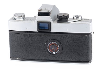 Lot 41 - A Minolta SRT101 35mm SLR Camera Body