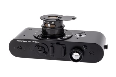 Lot 19 - A Leica UR-Leica Dummy Camera