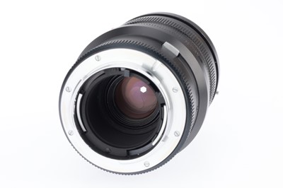 Lot 6 - A Leitz Wetzlar f/2.8 60mm Macro-Elmarit-R Lens