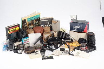Lot 327 - A Selection of Mixed Photographica