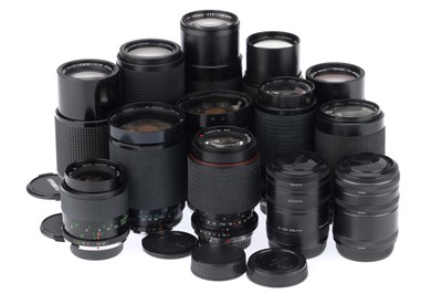 Lot 406 - A Selection of OM Mount Zoom Lenses