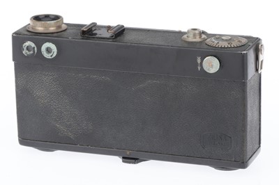 Lot 32 - A Contax 1c 35mm Rangefinder Camera with Sonnar f/2 5cm lens