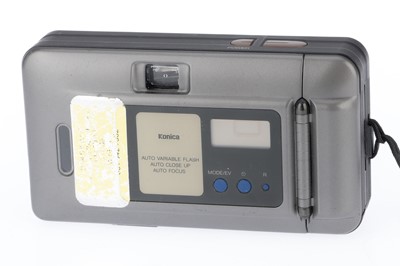 Lot 30 - A Konica Big Mini Compact Camera