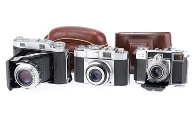 Lot 358 - A Group of Folding Cameras
