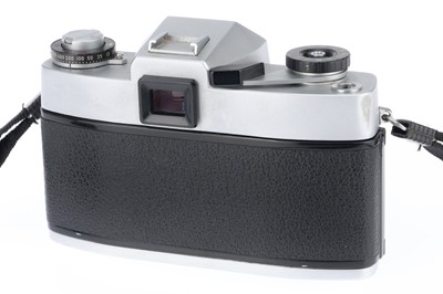 Lot 11 - A Leicaflex SL SLR Camera