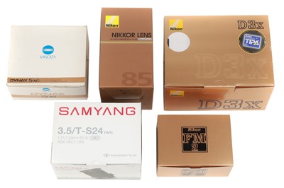 Lot 537 - A Selection of Photographic Equipment Packaging