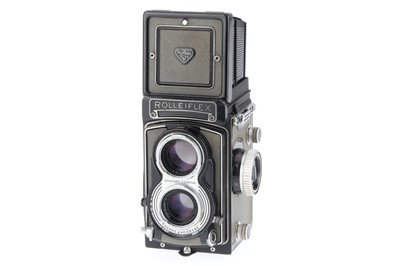 Lot 235 - A Rollei Rolleiflex T Medium Format TLR Camera