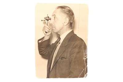 Lot 434 - A Brin's Patent Detective Camera