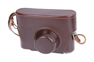 Lot 96 - An Unusual Leica IIIg Case
