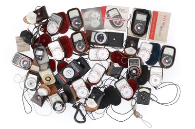Lot 567 - A Good Selection of Exposure Meters