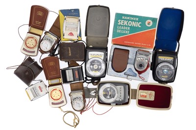 Lot 427 - A Selection of Exposure Meters