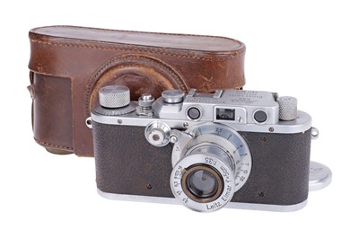 Lot 8 - A Leica IIIa 'Army Film Unit' Rangefinder Camera