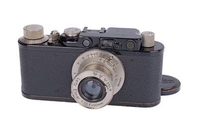 Lot 3 - A Leica II Rangefinder Camera