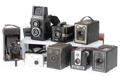 Lot 270 - A Mixed Selection of Cameras