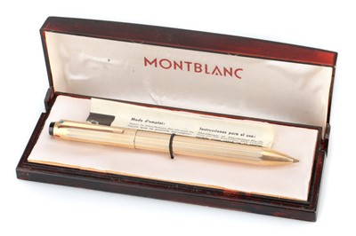 Lot 488 - A Mont Blanc Pix-o-Mat Gold Ballpoint Pen