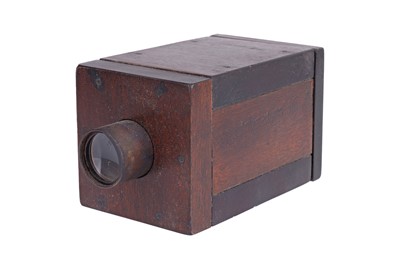 Lot 299 - A Replica Mouse Trap Camera