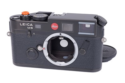 Lot 49 - A Leica M6 TTL 0.72 Rangefinder Camera Body