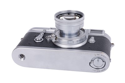 Lot 33 - A Leica M3 SS Rangefinder Camera