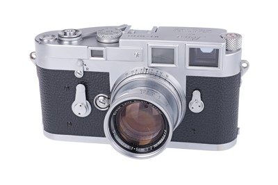 Lot 33 - A Leica M3 SS Rangefinder Camera