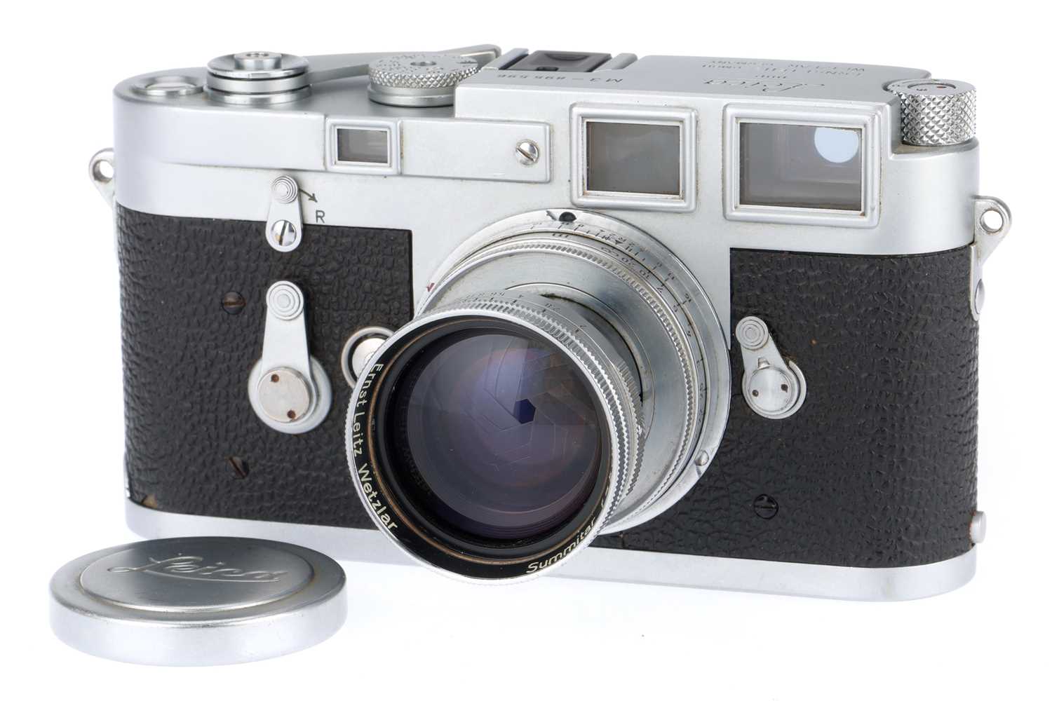 Lot 25 - A Leica M3 DS Rangefinder Camera