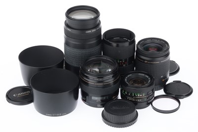 Lot 453 - A Group of Canon USM Lenses
