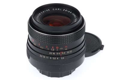 Lot 121 - A Carl Zeiss Jena f/2.4 35mm Flektogon Lens