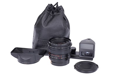 Lot 184 - A Hasselblax X-Pan Aspherical f/5.6 30mm Lens