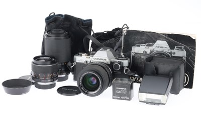 Lot 189 - An Olympus OM-10 35mm Camera Outfit