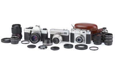 Lot 113 - A Group of German 35mm Cameras