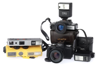 Lot 322 - A Selection of 110 Format Cameras