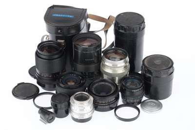 Lot 464 - A Selection of Prime Lenses