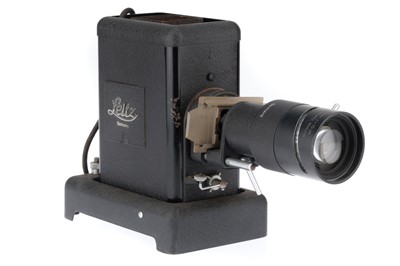 Lot 605 - A Leitz Slide Projector