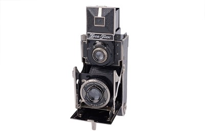 Lot 276 - A Zeh Zeca-Flex Folding Medium Format TLR Camera