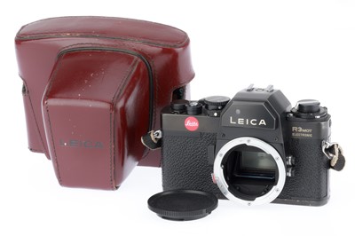 Lot 44 - A Leica R3MOT Electronic SLR Camera