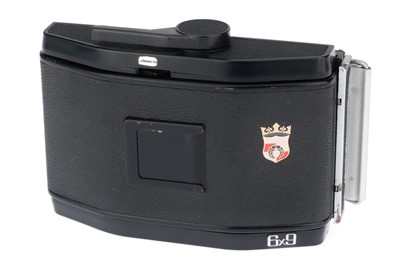 Lot 606 - A Wista 6x9 Roll Film Back