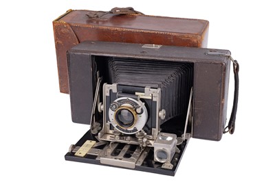 Lot 268 - A London Stereoscopic Co. 'The Service' Camera