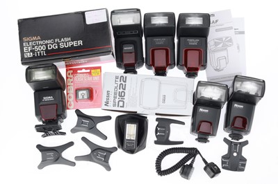 Lot 614 - A Selection of Camera Flash Guns