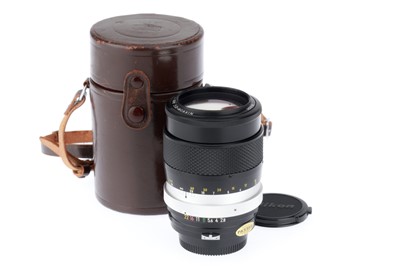 Lot 366 - A Nikon Nikkor-QC Auto f/2.8 135mm Lens