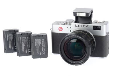 Lot 161 - A Leica Digilux 2 Digital Camera