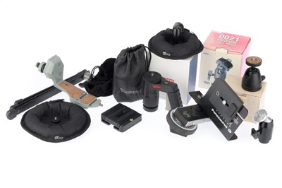 Lot 582 - A Mixed Selection of Photographica
